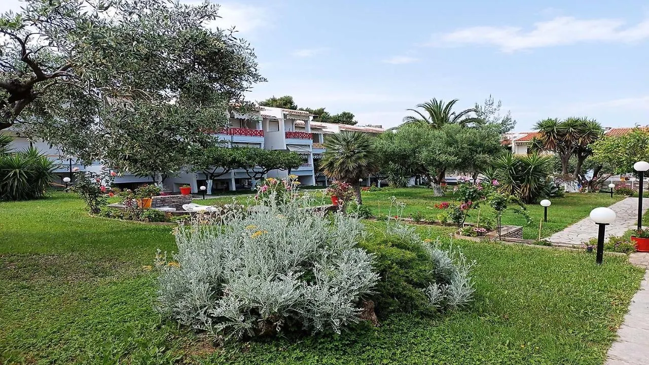 Chanioti Beach Front Apartment Hanioti