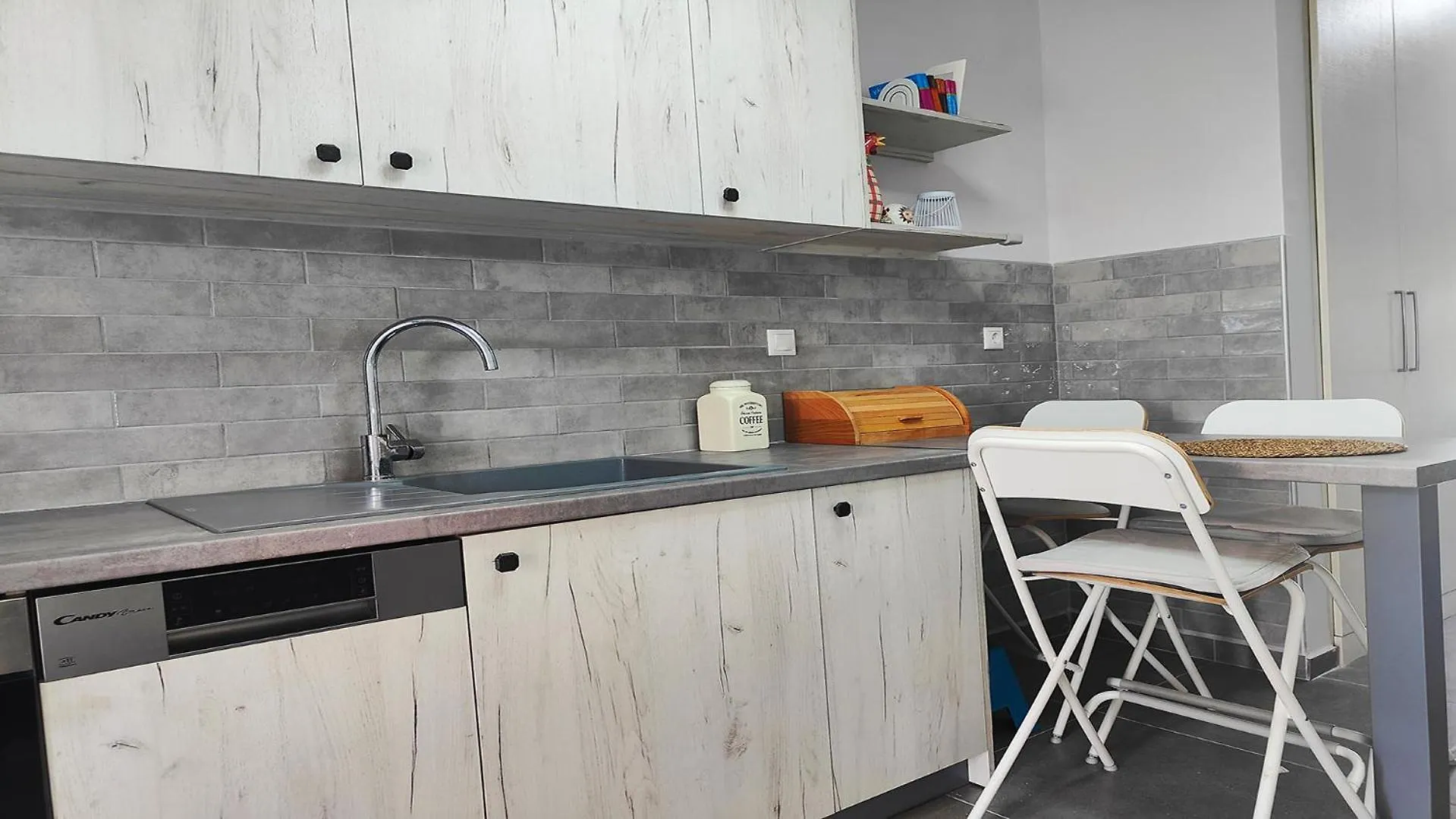 Chanioti Beach Front Apartment